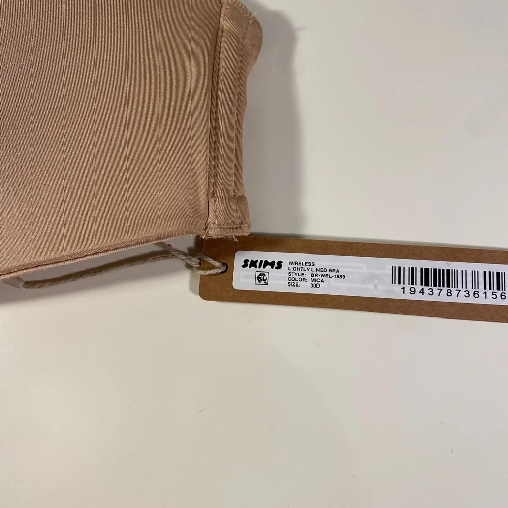 Skims Wireless Lightly Lined Bra in Mica NWT - Picture 4 of 5